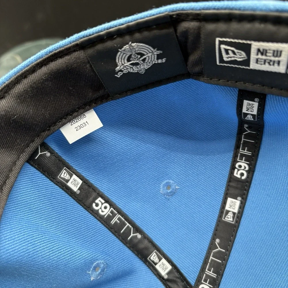 New Era‎ 59FIFTY Looney Tunes Porky Pig Fitted Hat 7 7/8 Blue Red Cap